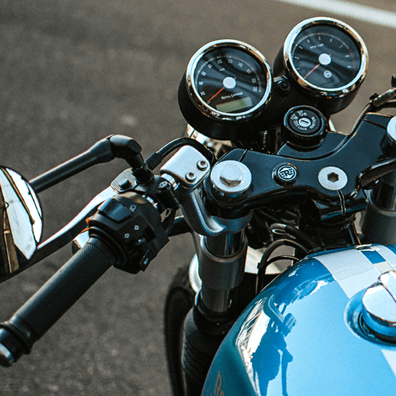 Comenzi, Indicatoare si Componente Motocicleta